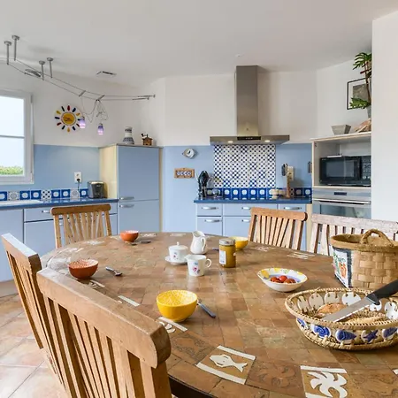 4 Bedroom In Saint-Pierre-d'Oléron